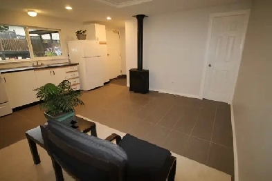 LIKE NEW - 1 BEDROOM SUITE - BURQUITLAM STATION Image# 1