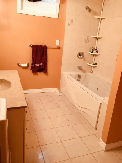 2 BEDROOM BASEMENT AVAILABLE FOR RENT Image# 4