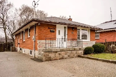 Modern Bright 2 Bed   1 Bath Bsmt In Whitby | Ready To Move In Image# 1