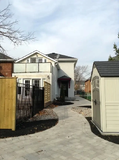 STUNNING 2 BDRM -Old East Hill Image# 5