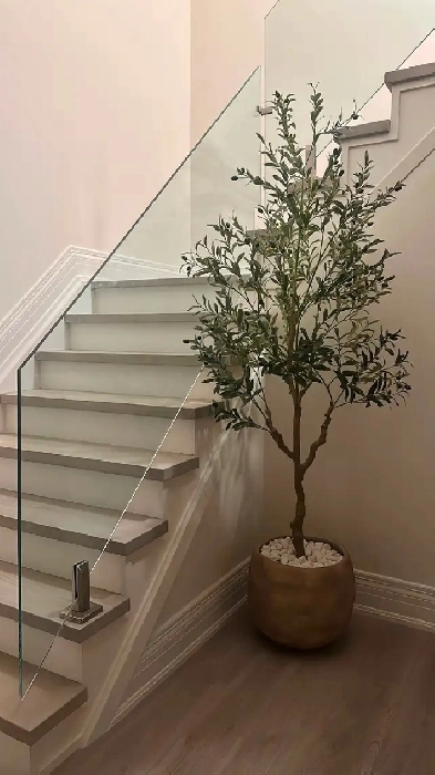 BEDROOM FOR RENT IN NEWLY RENOVATED HOME CLOSE TO BEACH INNISFIL Image# 1