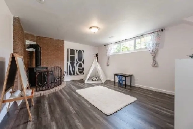 Modern, bright, two-bedroom unit for Rent Image# 1