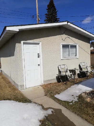 Large Size Single Garage for Rent in Dalhousie NW Calgary Image# 1