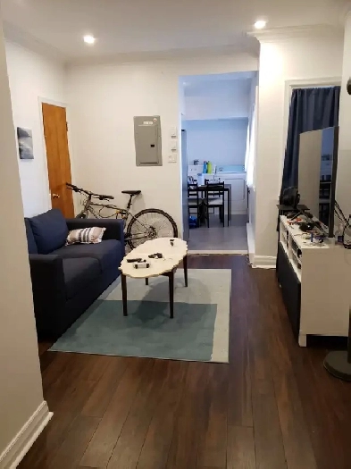 Beau 4 demi 500m metro parc, UDM campus MIL HEC, parc jarry Image# 1