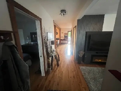 Beau duplex avec grande cour intime Image# 2