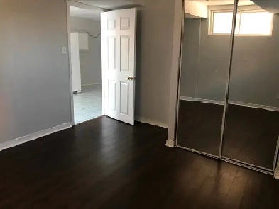 1  bedroom legal, recently renovated walkout for rent Image# 1