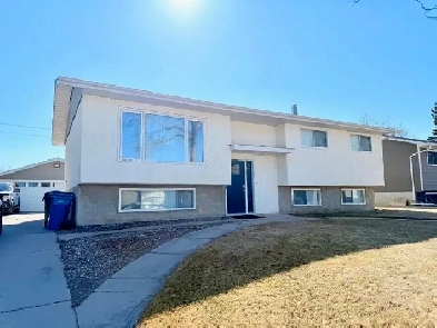 PRINCE ALBERT HOUSE FOR SALE Image# 1