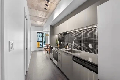 Studio à louer - centre-ville, Quartier des Spectacles Image# 1