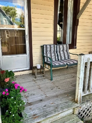 Charming Bachelor/Studio Apartment  – Available June 1st! Image# 1