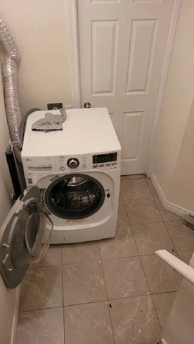 Immediate Studio Apartment – 1st Floor, Eglinton/Keele – Parking Image# 7