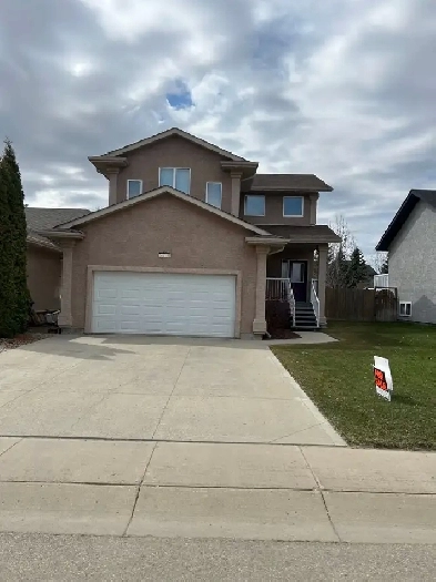 House for sale in Warman Image# 2