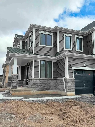 New CORNER 3bdrm - 2-Storey Townhouse Rental in Thorold, Niagara Image# 1