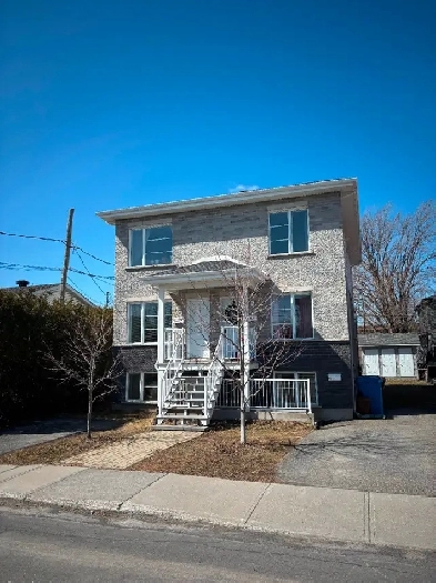 Logement 4 1/2 à St-Hubert à louer Image# 8