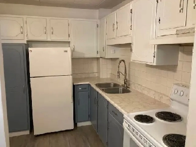 ALL INC.Large 2BDRM, Pt. Dalhousie, MUST SEE! Image# 1