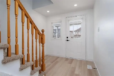 House for Rent - Available May 1st, 2025 Image# 8