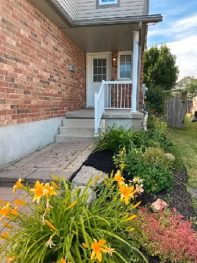 Clean & Modern 3 Bed/3 Bath End Unit Townhouse - $2,890 – June 1 Image# 7