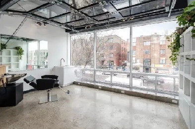 Local commercial à louer Idéal pour barbier,coiffure et plus! Image# 10