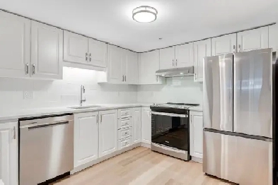 Bright & spacious 2-bed/2 bath South End Halifax avail June 1st Image# 9