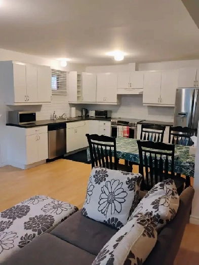 GRAND 4 1/2 DANS UNE MAISON UNIFAMILIALE À BROMONT Image# 12