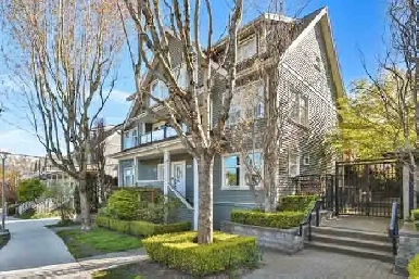 Beautiful Corner Home! Image# 2
