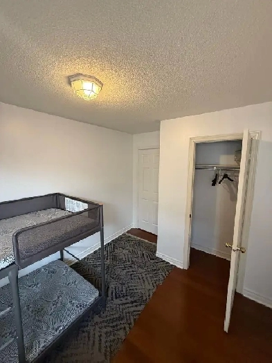 Rent Room Image# 6