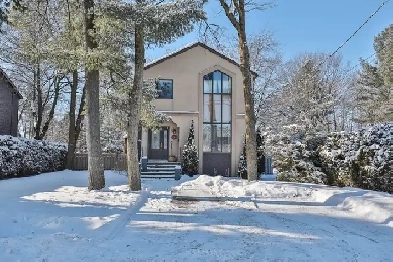 Maison 2 étages semi-meublé disponible maintenant!! Image# 1