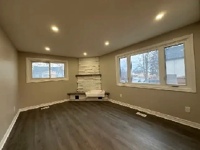 Wonderful 3 Bedroom For Rent in Convenient Peterborough Area Image# 1