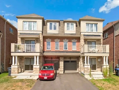 Semi Detached House for Rent in Brampton Image# 1
