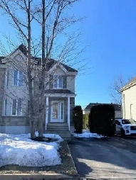 Maison joumelée a loyer/Townhouse for rent Image# 2