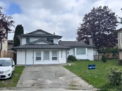 $1,199,999 / 5br - 1968ft2 - Newly Renovated Home for Sale in Su Image# 1