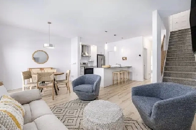 New Fully Furnished 3BD in Aylmer. Image# 5