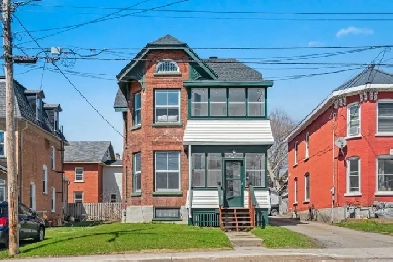 Affordable large 4 bedroom house in Smith Falls Image# 9