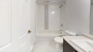 Apartment for Rent at Battleford & Glen Erin, Meadowvale Mississ Image# 1