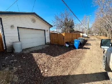 Garage for Rent (Storage) in West Park Image# 1