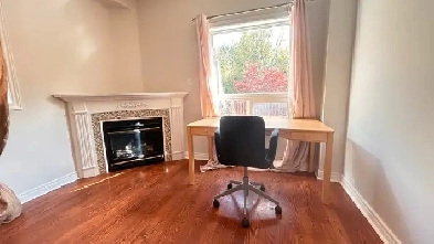 Luxurious En-Suite Bedroom at 19 Everglades Court, Richmond Hill Image# 1