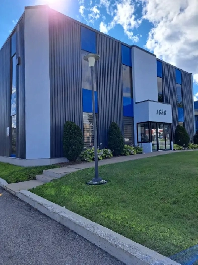 Bureau commercial à louer à Laval Image# 3