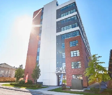 1 Bedroom Studio in Oshawa, ON Image# 4
