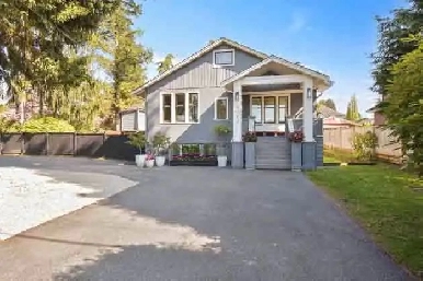 Home on Private Corner Lot! Image# 1