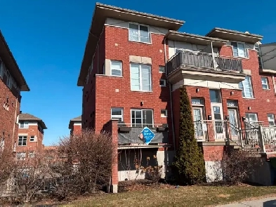 Condo  avec garage au 1er etage  à Montréal 2 chambres Image# 1