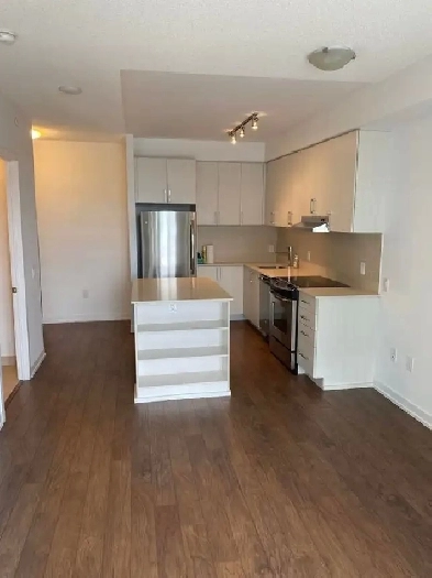 1 Bed 1 Bath Apartment 2560 Eglinton Ave W Image# 1