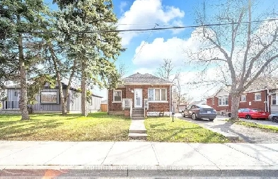 Stunning 5 3 Bedroom Detached Near Mohawk College In Hamilton Image# 3
