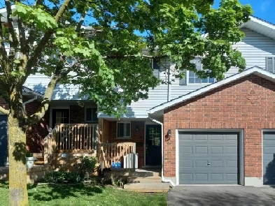 3Bedroom Townhouse Laurelheight school boundaries Image# 10