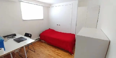 Au demi ss maison privée Ste-Foy voisine Université et Cégep Image# 1