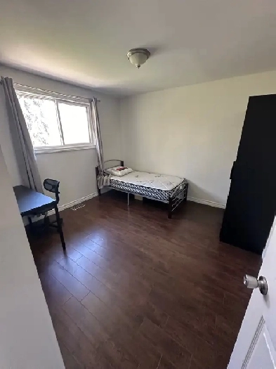 room for rent Image# 1