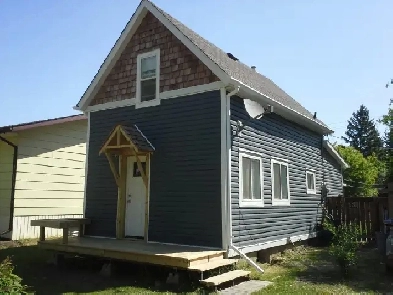 227 DOUGLAS STREET FOR RENT OUTLOOK SASK Image# 11