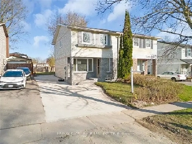 ✨ELEGANCE WITH MODERN LUXURY SEMI DETACHED HOME IN OSHAWA! Image# 1