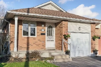 ✨SPACIOUS AND SUNNY 3 1 BEDROOM DETACHED HOME WITH FIN BSMT! Image# 1