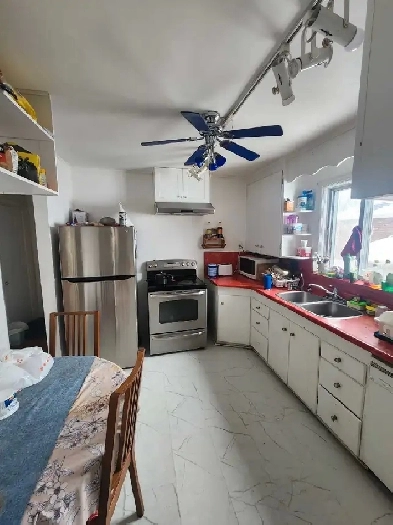 Sharing Room Available in Scarborough Image# 1