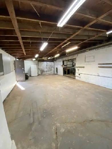 WORKSHOP/Trades/Storage Space for Rent-  West Niagara- Beamsvill Image# 2
