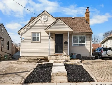 3 1 Bed House with Parking for 2 Priced To Sell! Image# 3